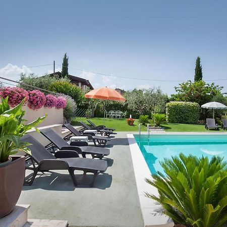 Villa Aurora-Holiday Home Apt 1 Bardolino Buitenkant foto