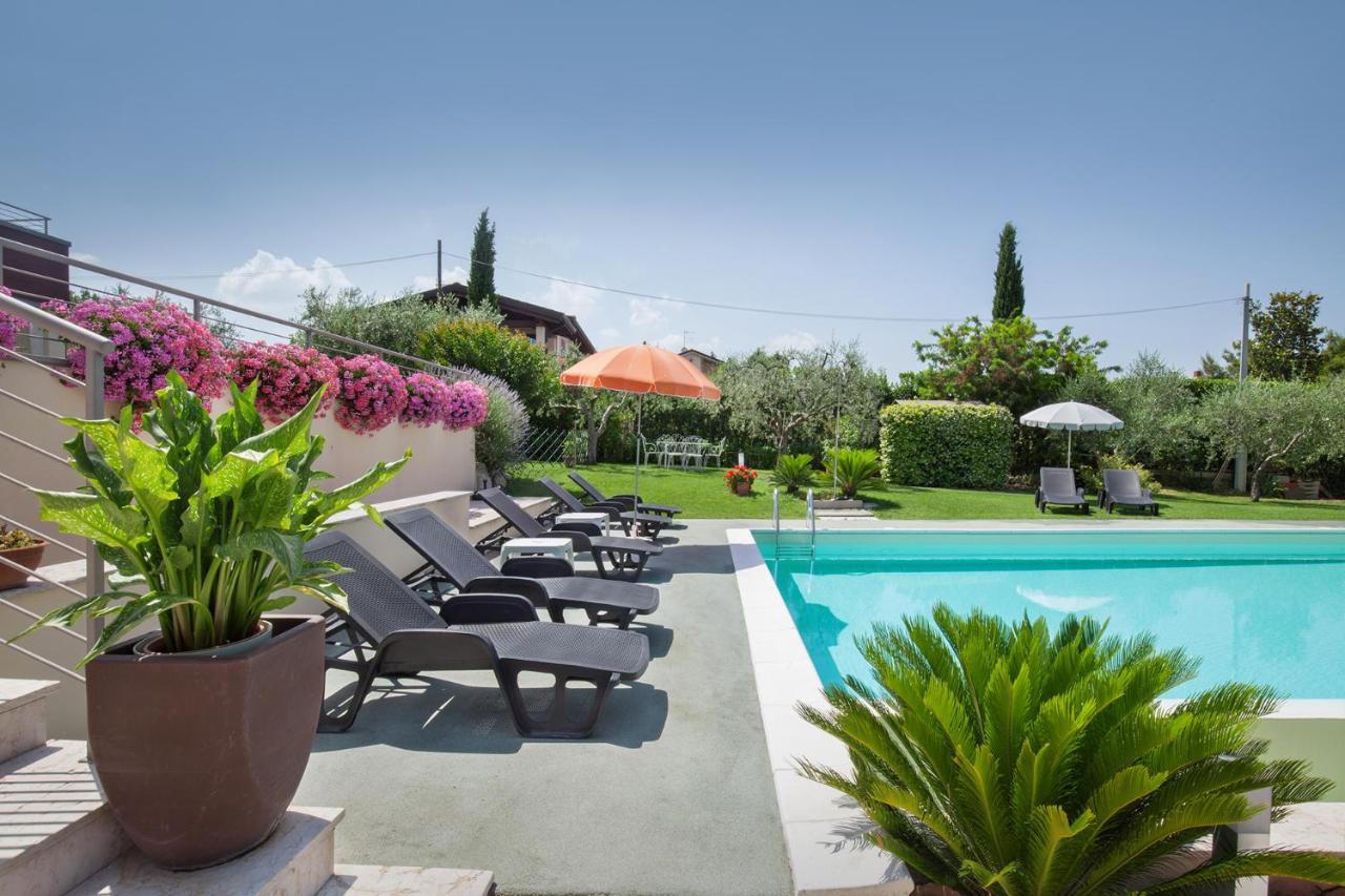 Villa Aurora-Holiday Home Apt 1 Bardolino Buitenkant foto