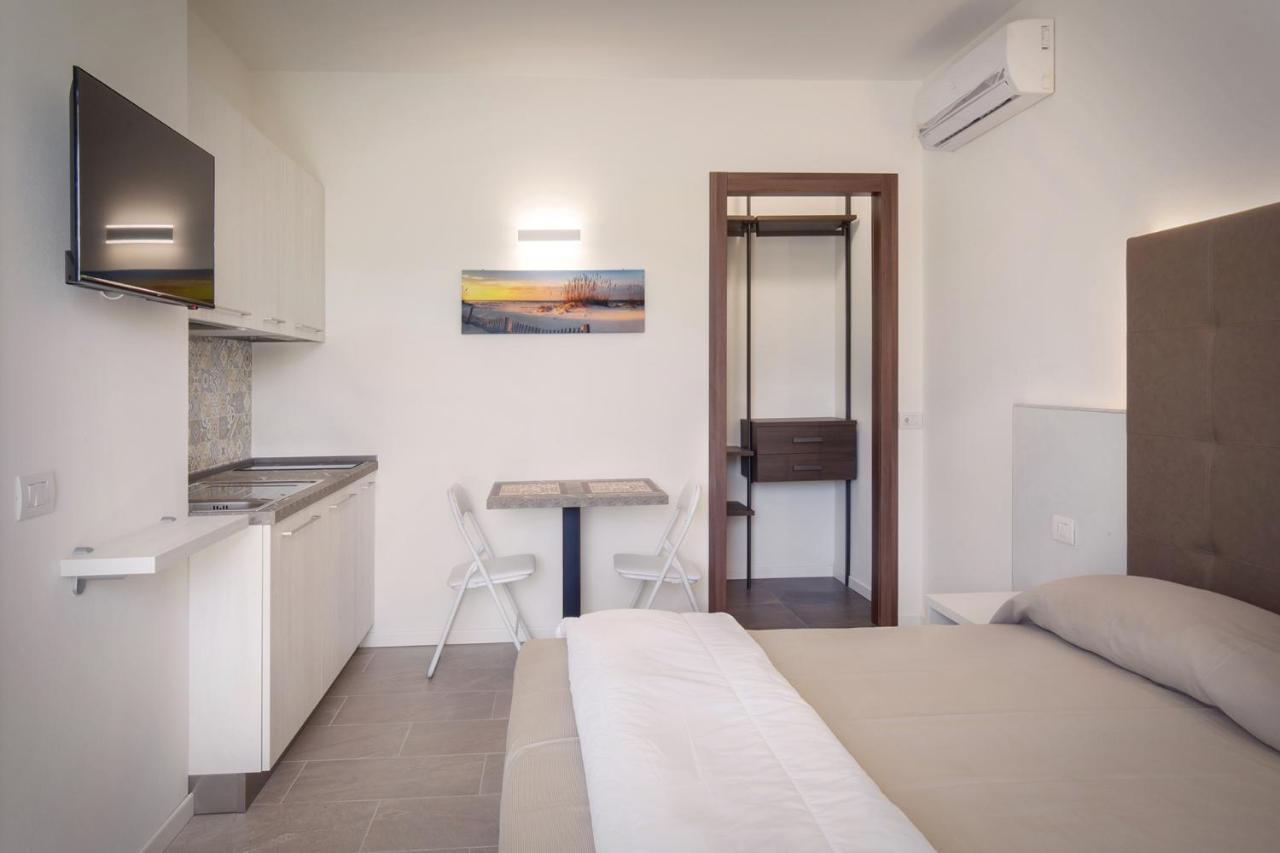 Villa Aurora-Holiday Home Apt 1 Bardolino Buitenkant foto